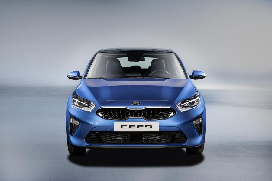  Kia Ceed 2018 года  (WW) (фото 4 из 40)